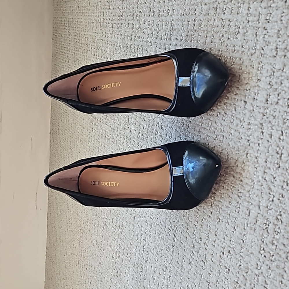 Sole Society black patent and suede pumps, size 8